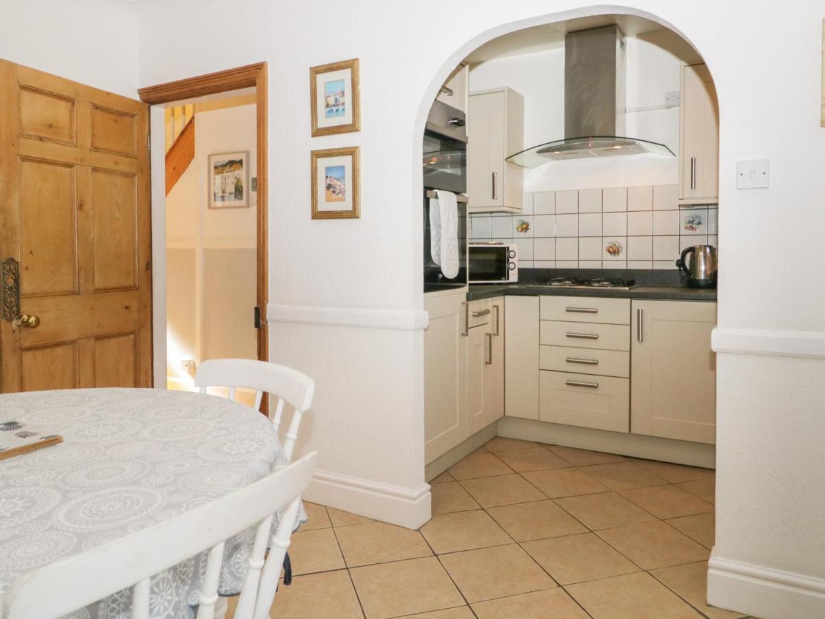 Honeysuckle Cottage, Craig Walk Bowness-on-Windermere Esterno foto